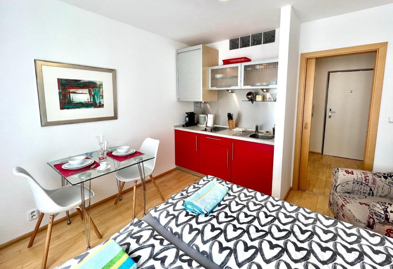 U Lesa, 119 Apartment